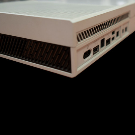 Игровая консоль Microsoft Xbox One FAT 1TB White-1